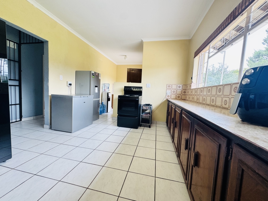 4 Bedroom Property for Sale in La Hoff North West